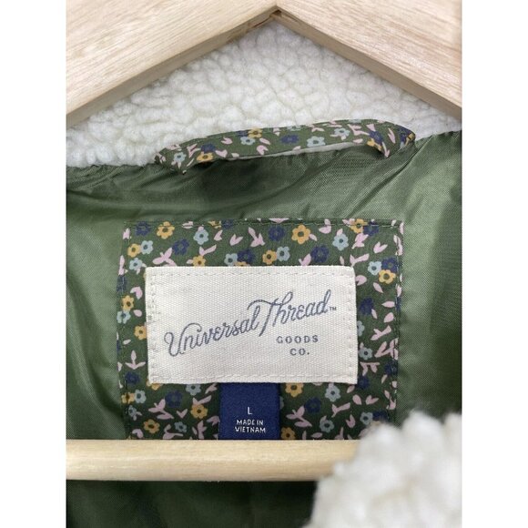 Universal Thread Womens Puffer Vest Sherpa Collar Green Micro Floral Size L - Picture 6 of 10